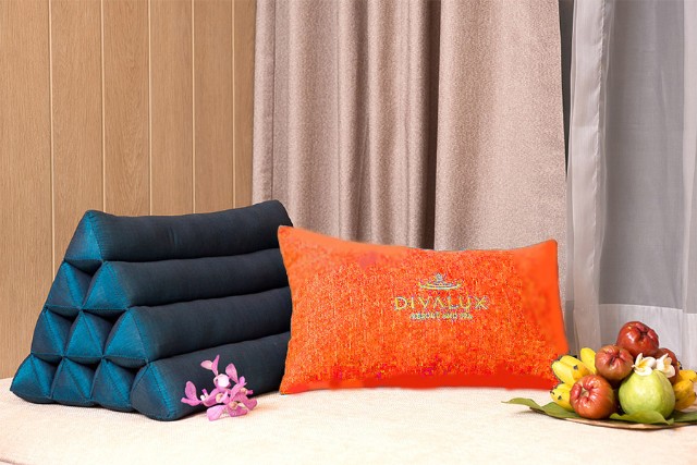 Grand Deluxe Pool View - Image 4