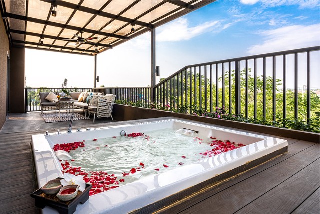 Divalux Jacuzzi Suite