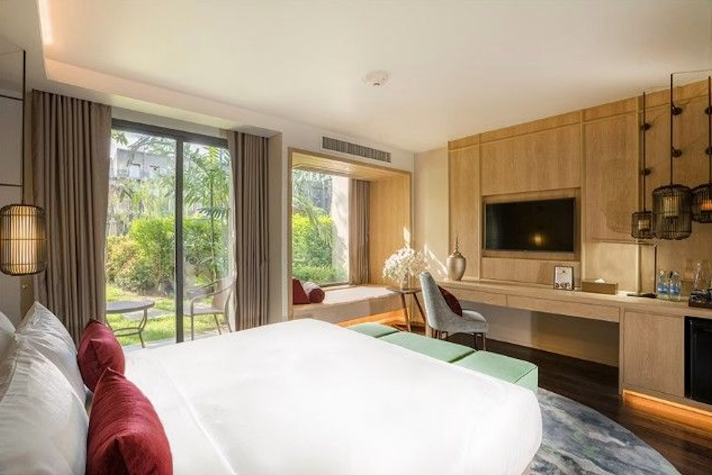 Grand Deluxe Garden View
